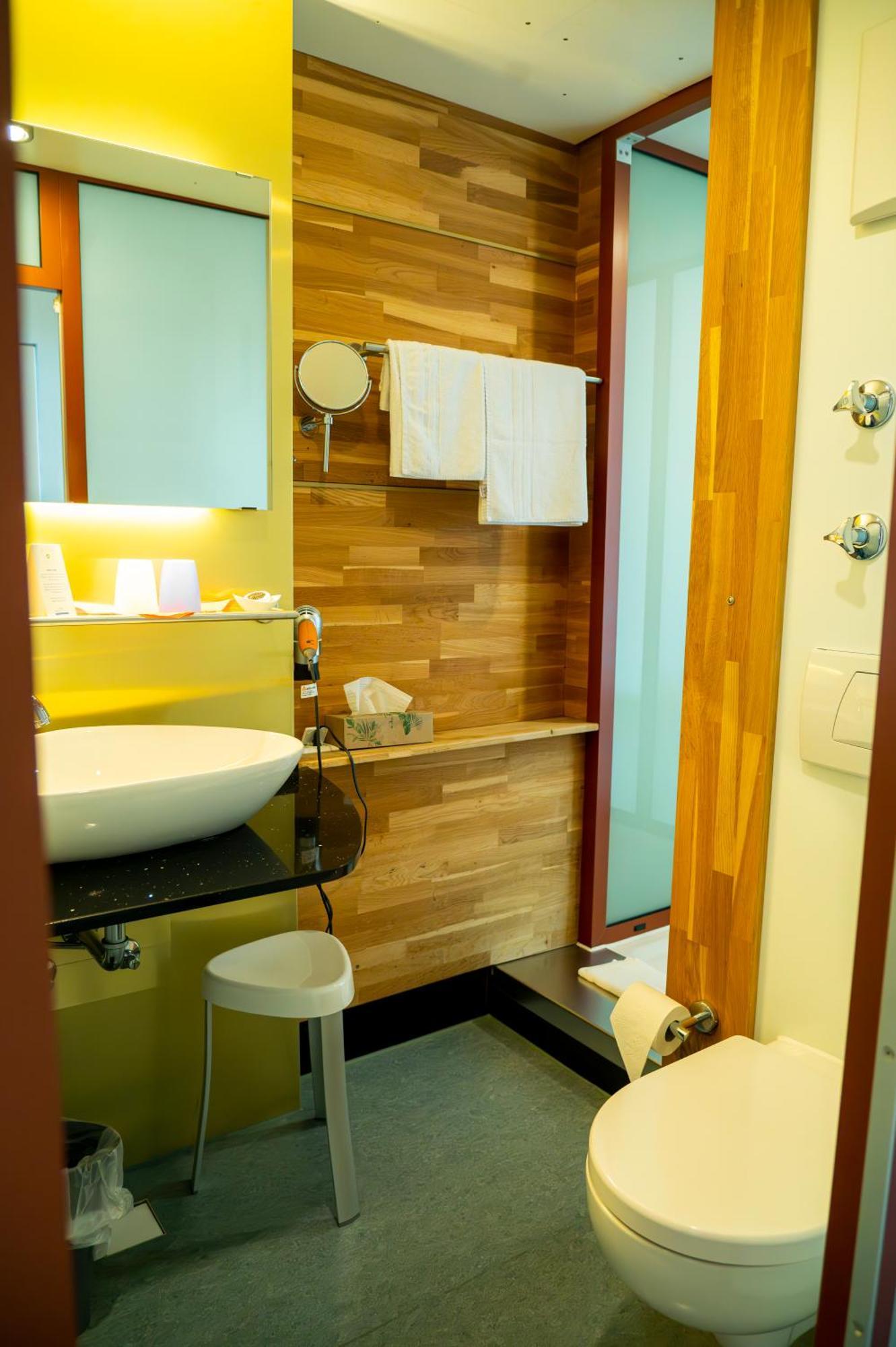 Deluxe Single Room