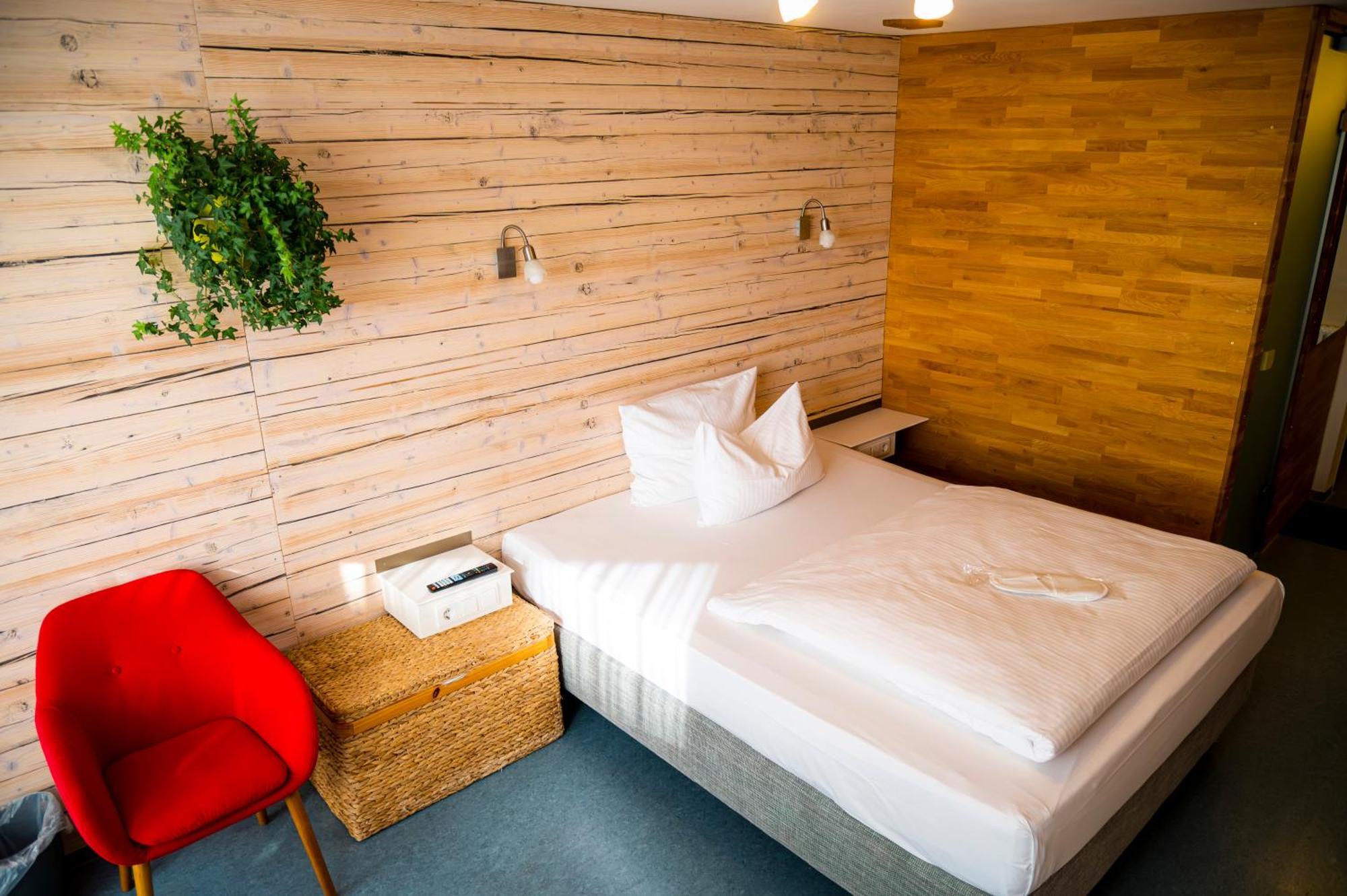 Deluxe Single Room