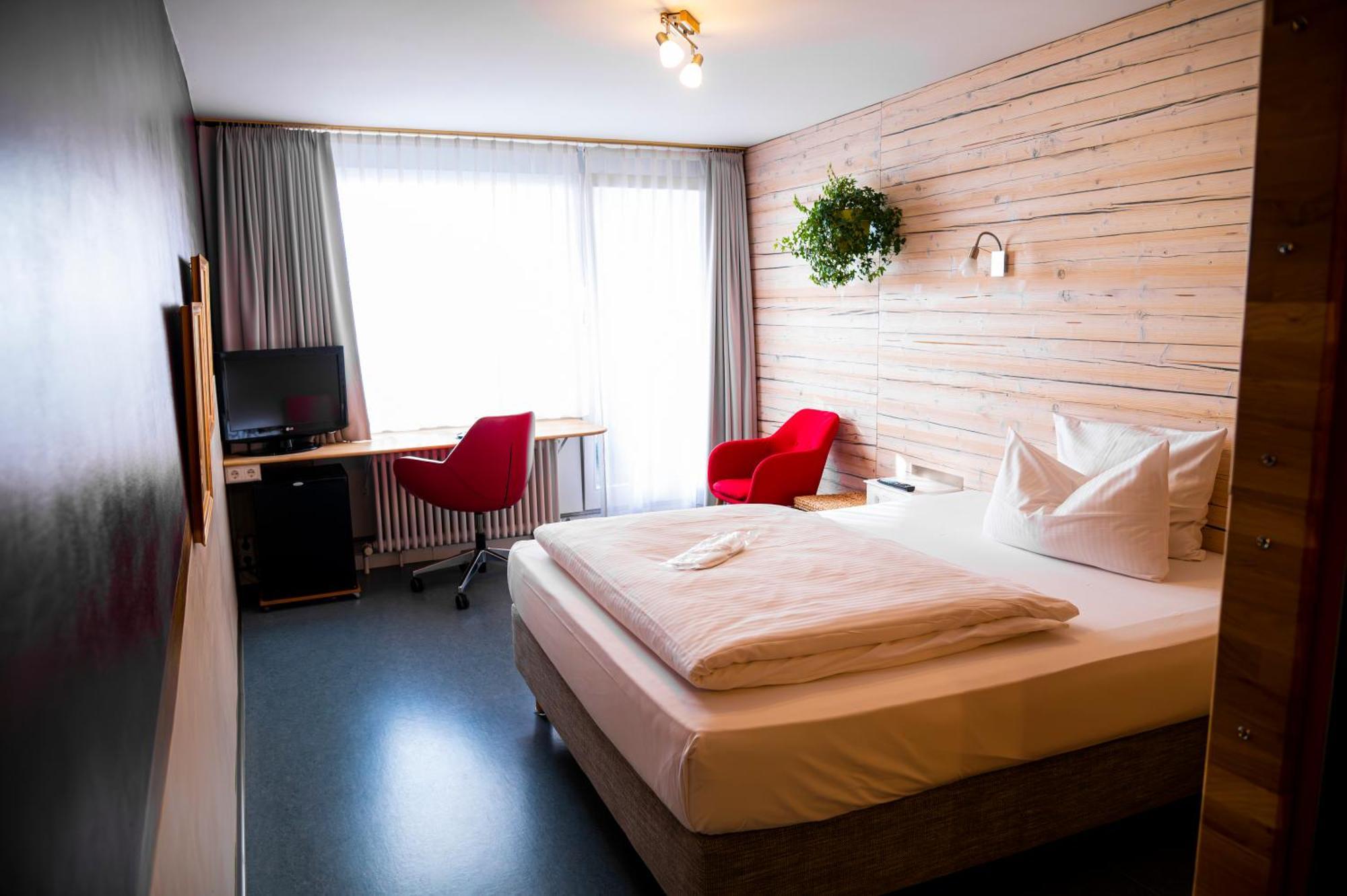 Deluxe Single Room
