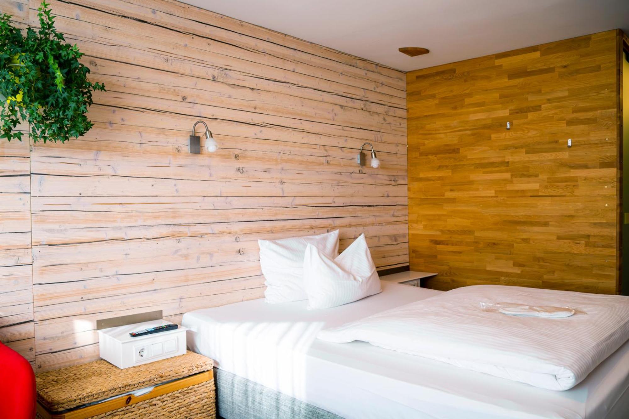 Deluxe Single Room