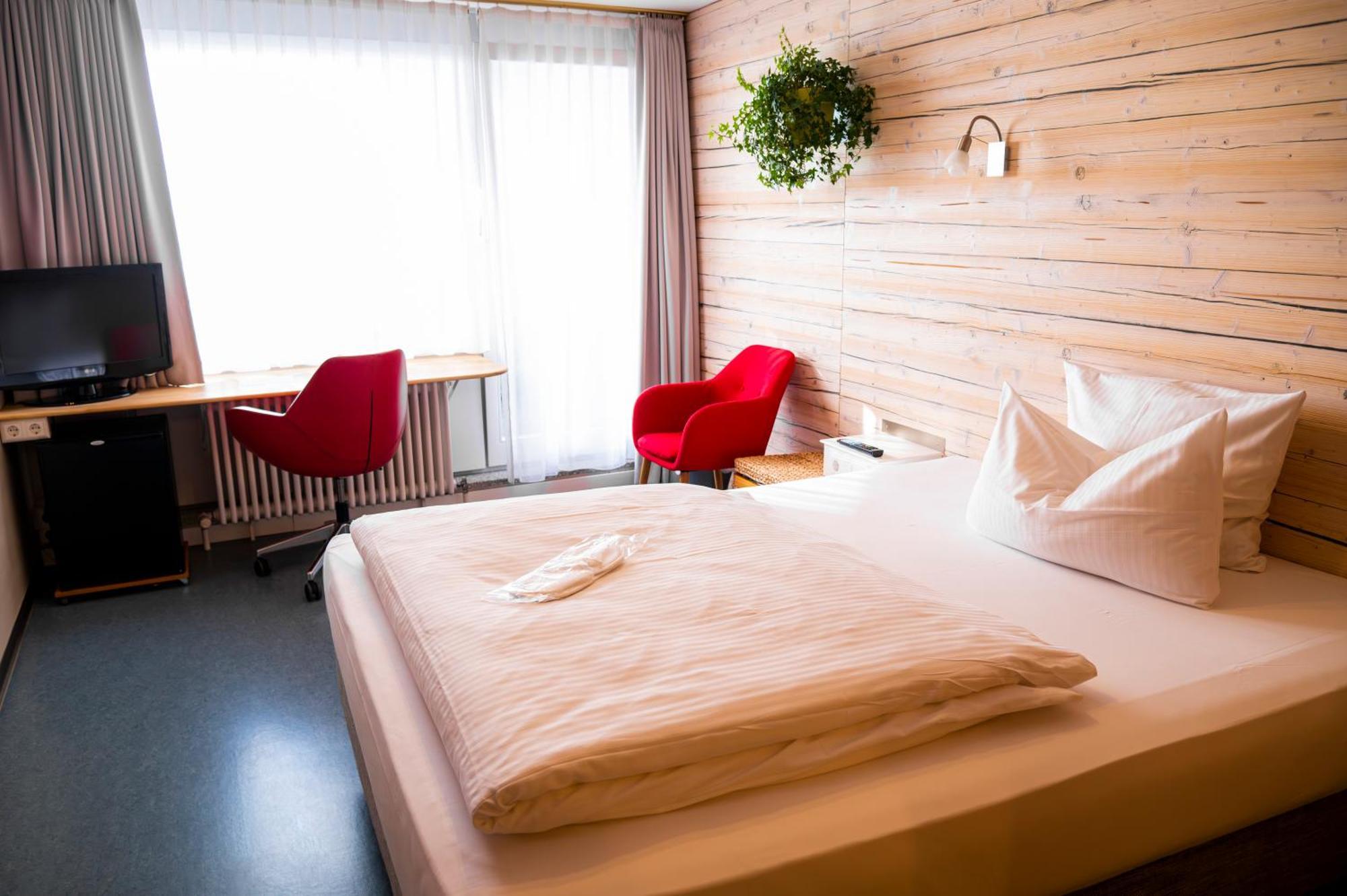 Deluxe Single Room